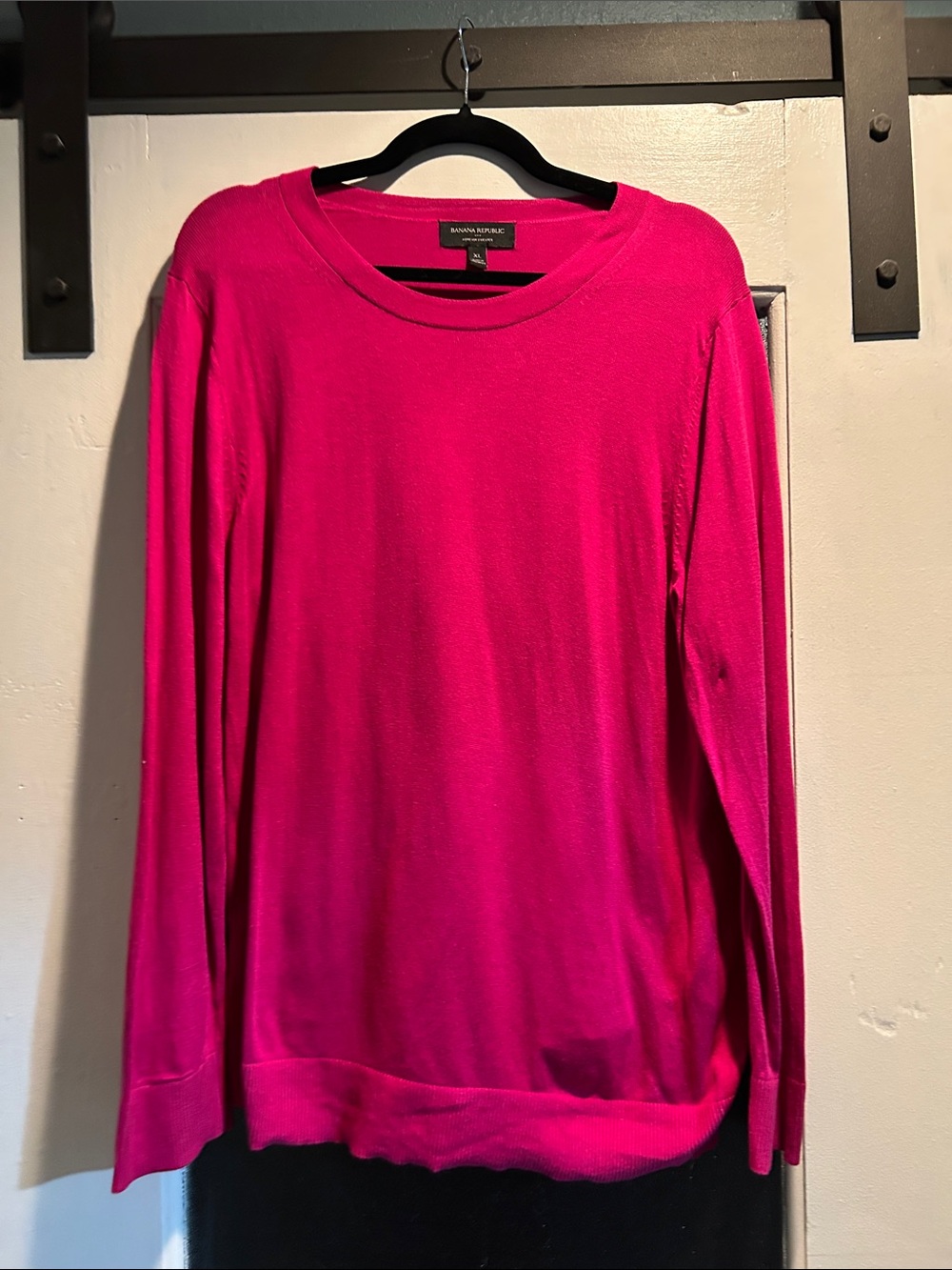 Banana Republic Fuchsia Crewneck Sweater